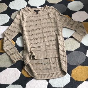 Great condition bcbgmaxazria sweater super cute